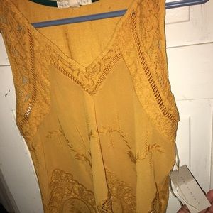 Yellow tank top!